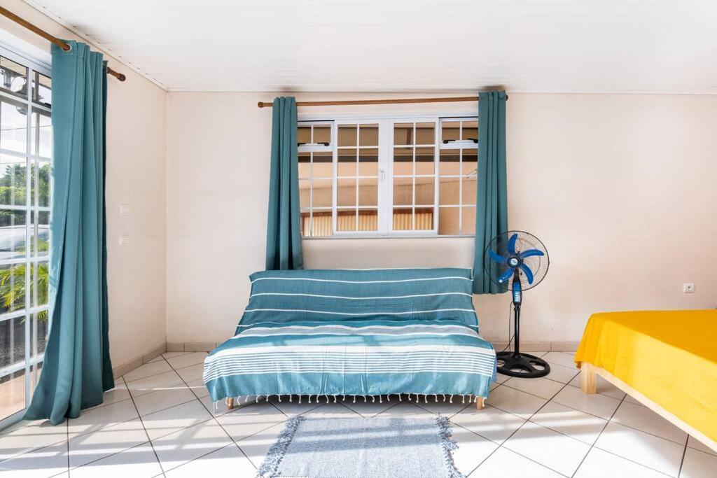 Chaine Lodge Maison Entiere Free Parking & Wifi 3Min De L'Aeroport Faaa Екстер'єр фото