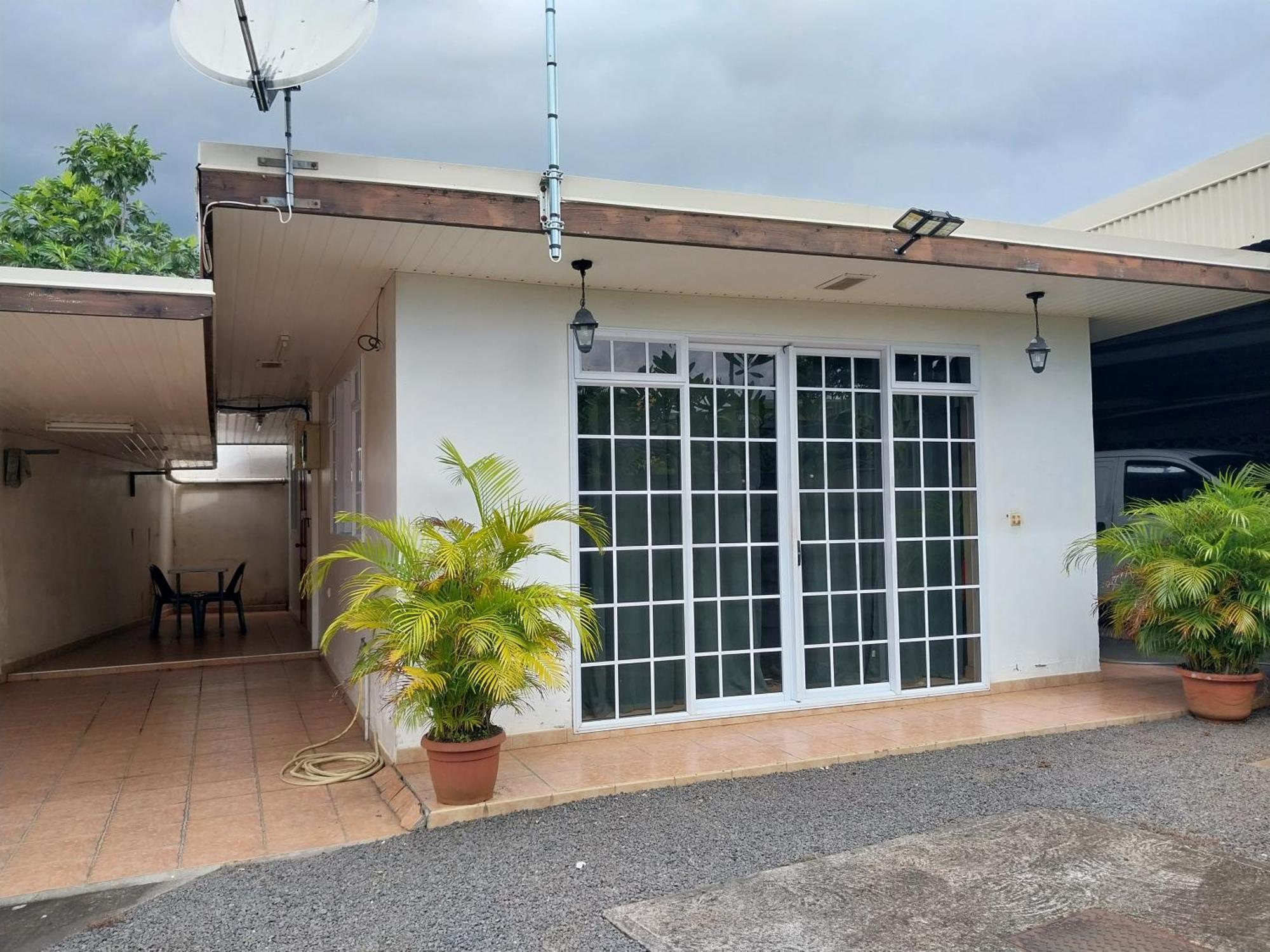 Chaine Lodge Maison Entiere Free Parking & Wifi 3Min De L'Aeroport Faaa Екстер'єр фото